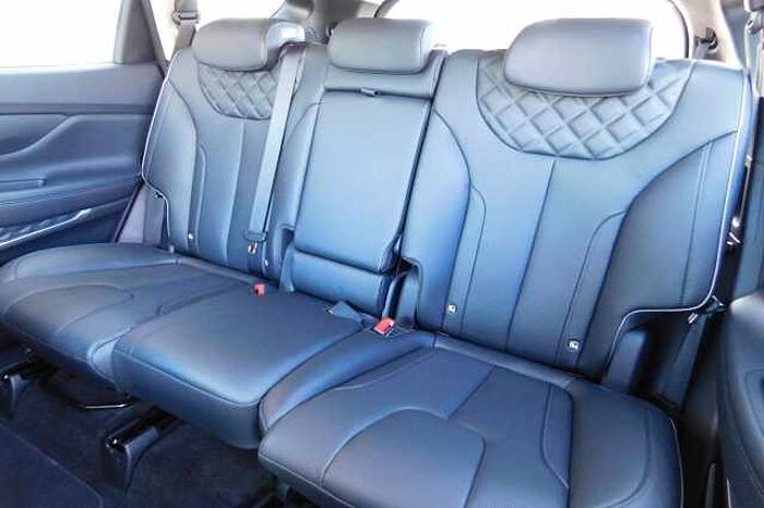 Hyundai SANTA FE Hybrid 1.6 TGDi Plug-in Hybrid Premium 5dr 4WD Auto 