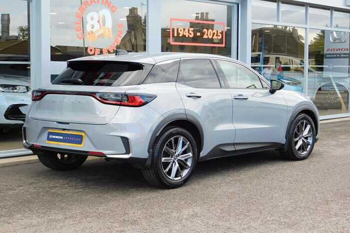 Lexus LBX 1.5 Premium Plus 5dr E-CVT 