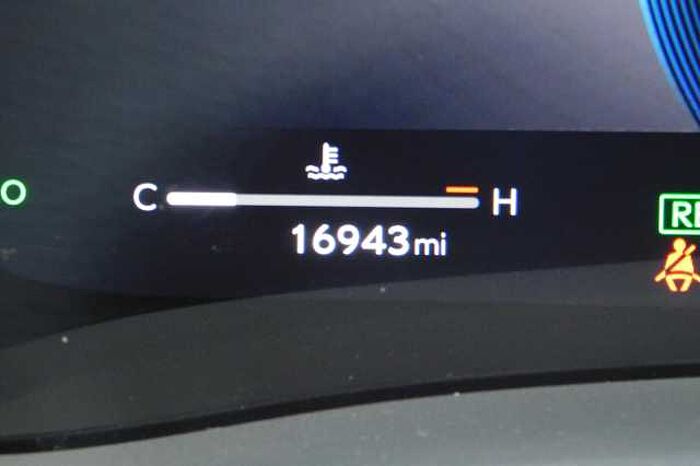 Lexus LBX 1.5 Premium Plus 5dr E-CVT 