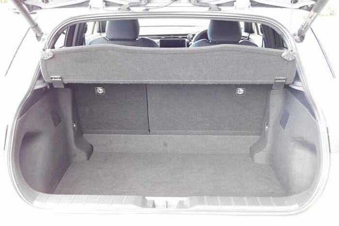 Lexus LBX 1.5 Premium Plus 5dr E-CVT 