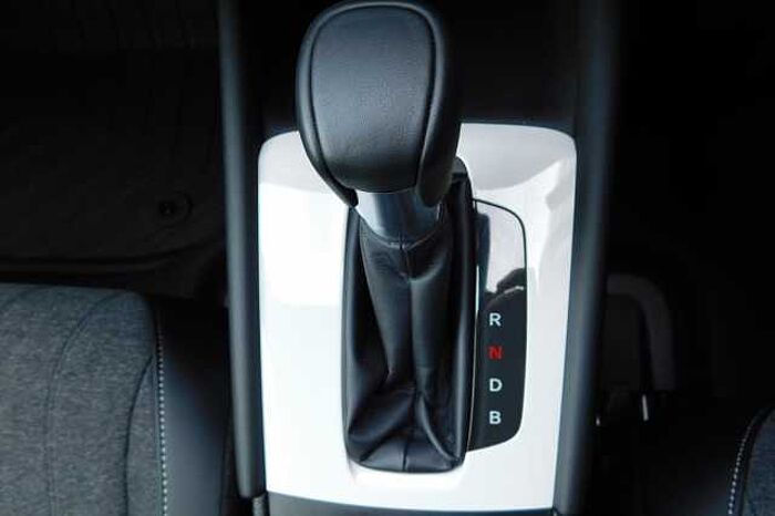 Honda Jazz e:HEV 1.5 i-MMD Hybrid Advance 5dr eCVT 